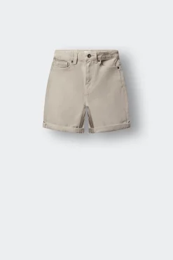 Bermuda de 5 bolsos lavada para menino