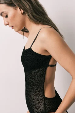 Body em tule estampado animal print preto