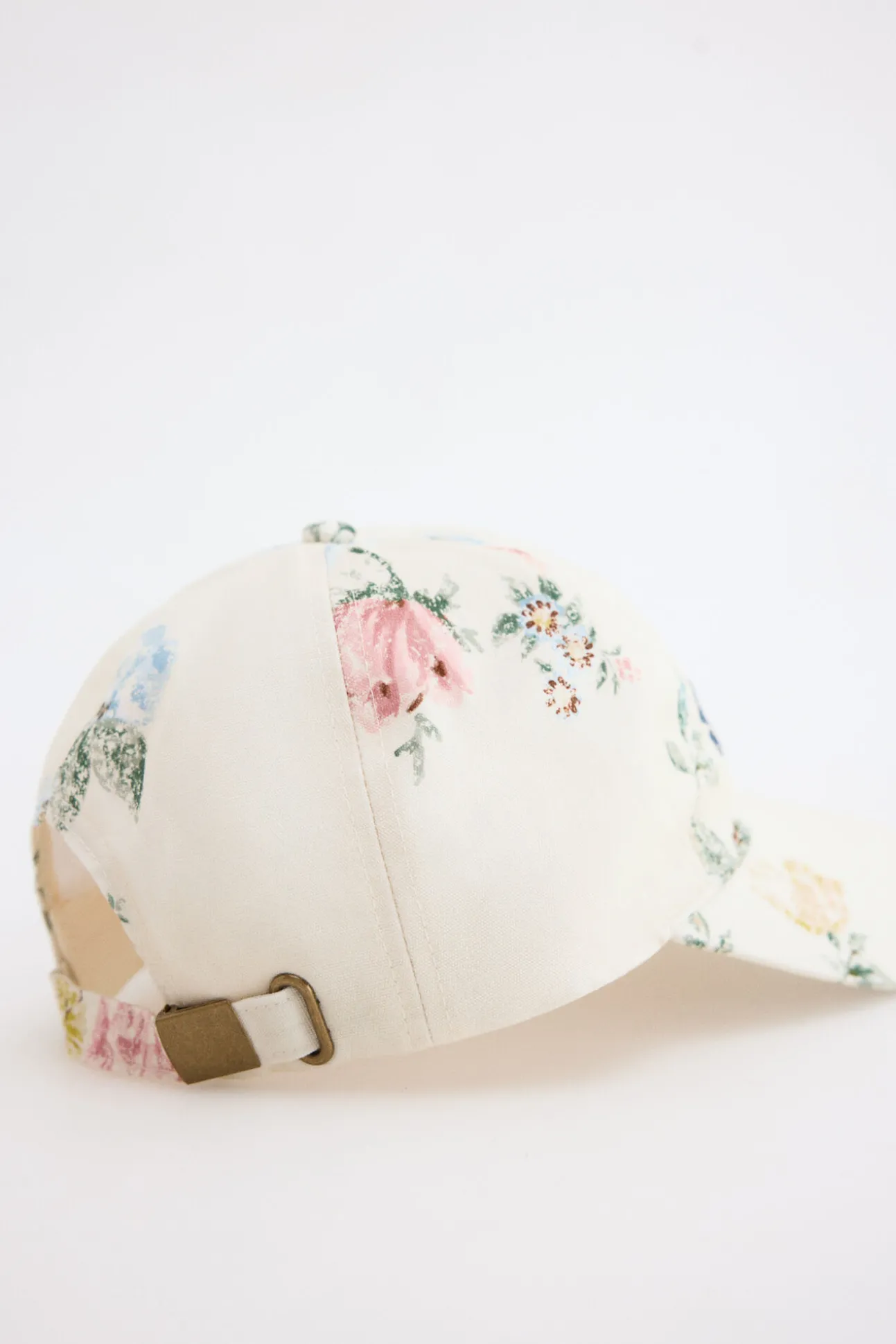 BONÉ ESTAMPADO FLORAL