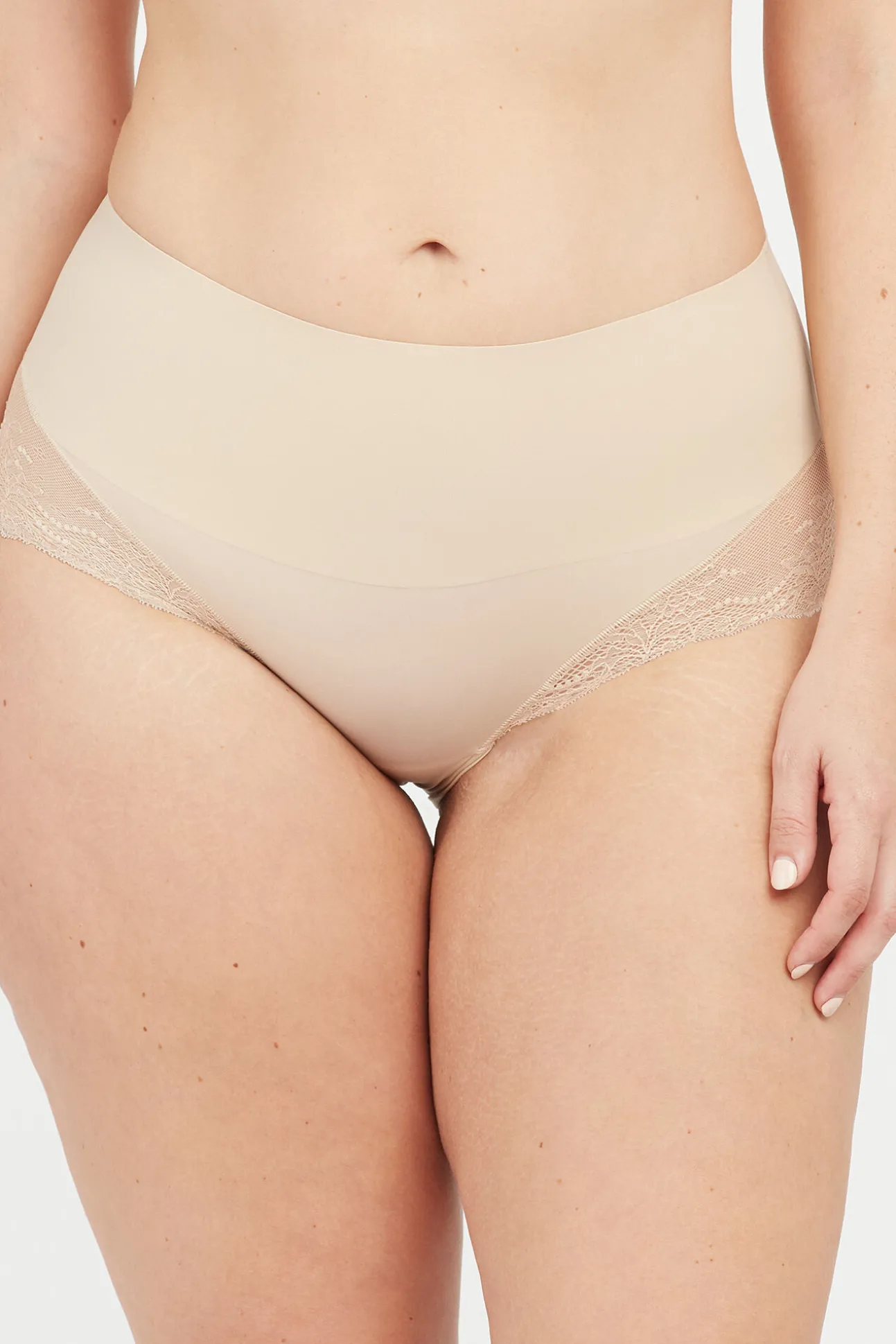 Braguita moldeadora invisible encaje nude Spanx