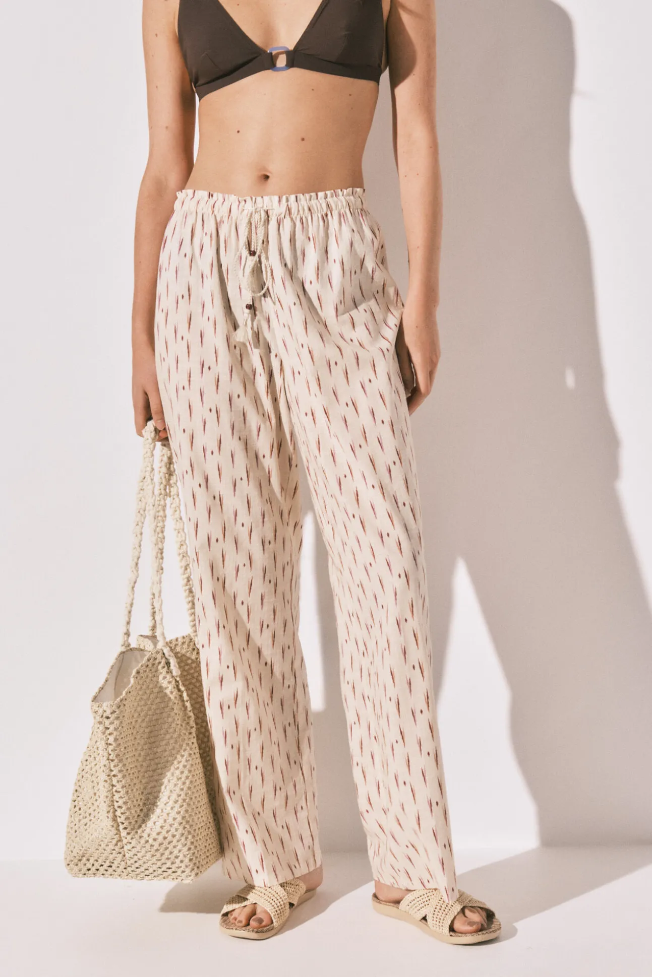 Calça comprida estampada ikat