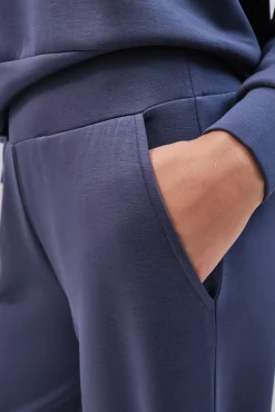 Calça comprida larga em modal azul