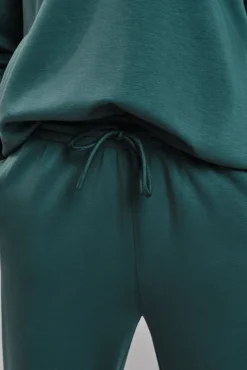 Calça comprida larga verde