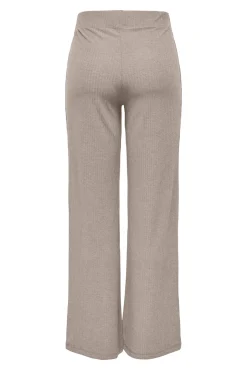 Calça largas