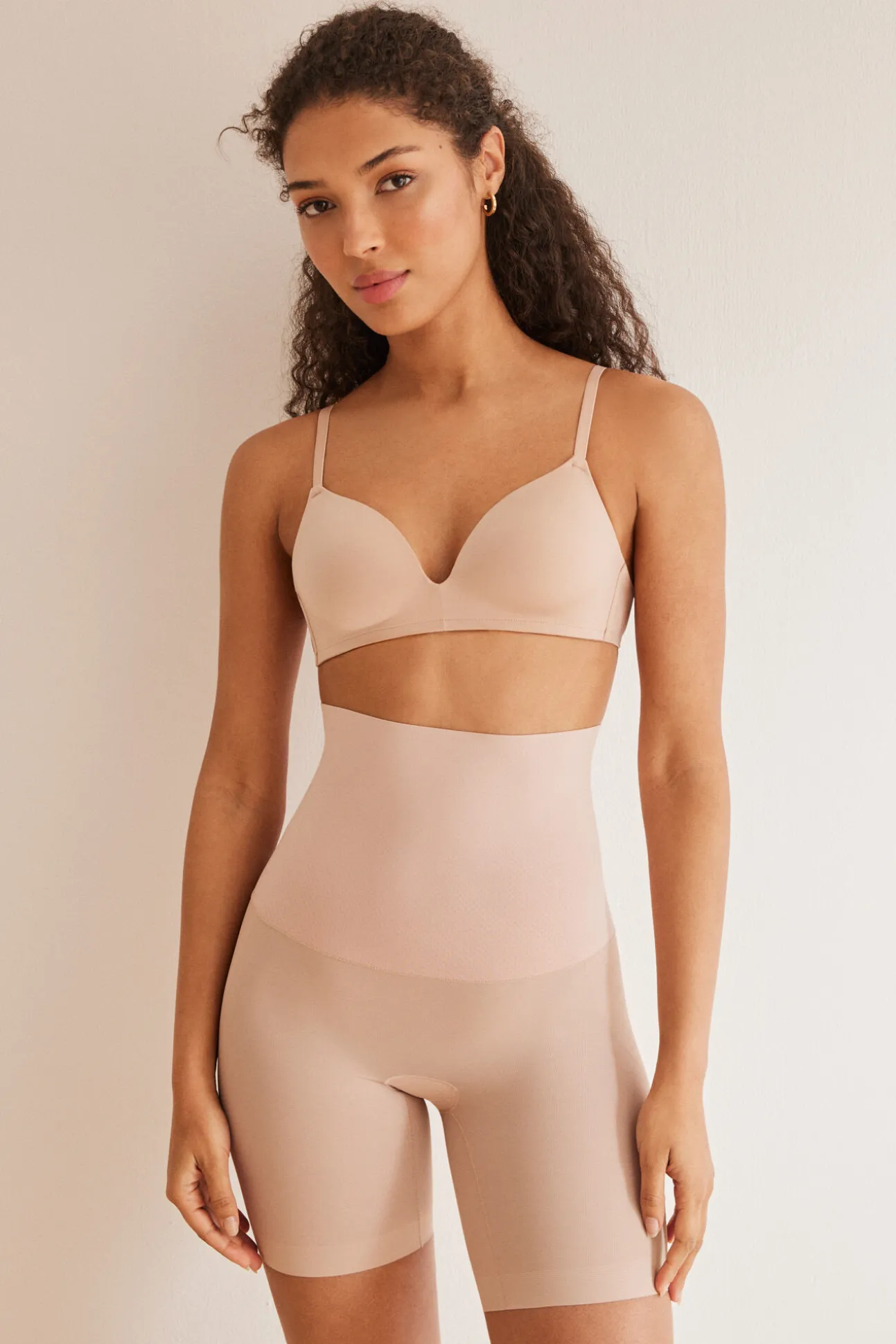 Calça moldador alto efeito push up
