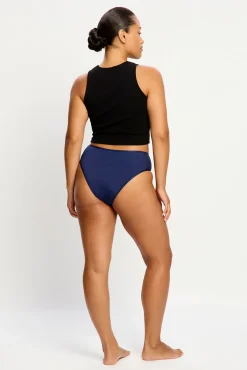 Calcinha menstrual azul clássica