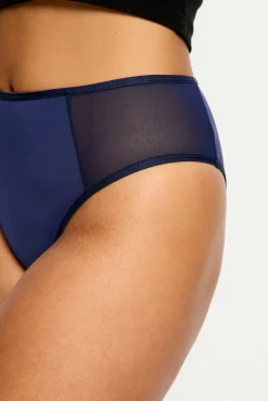 Calcinha menstrual azul clássica