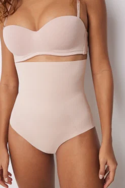Calcinha nude de alta redução e push-up