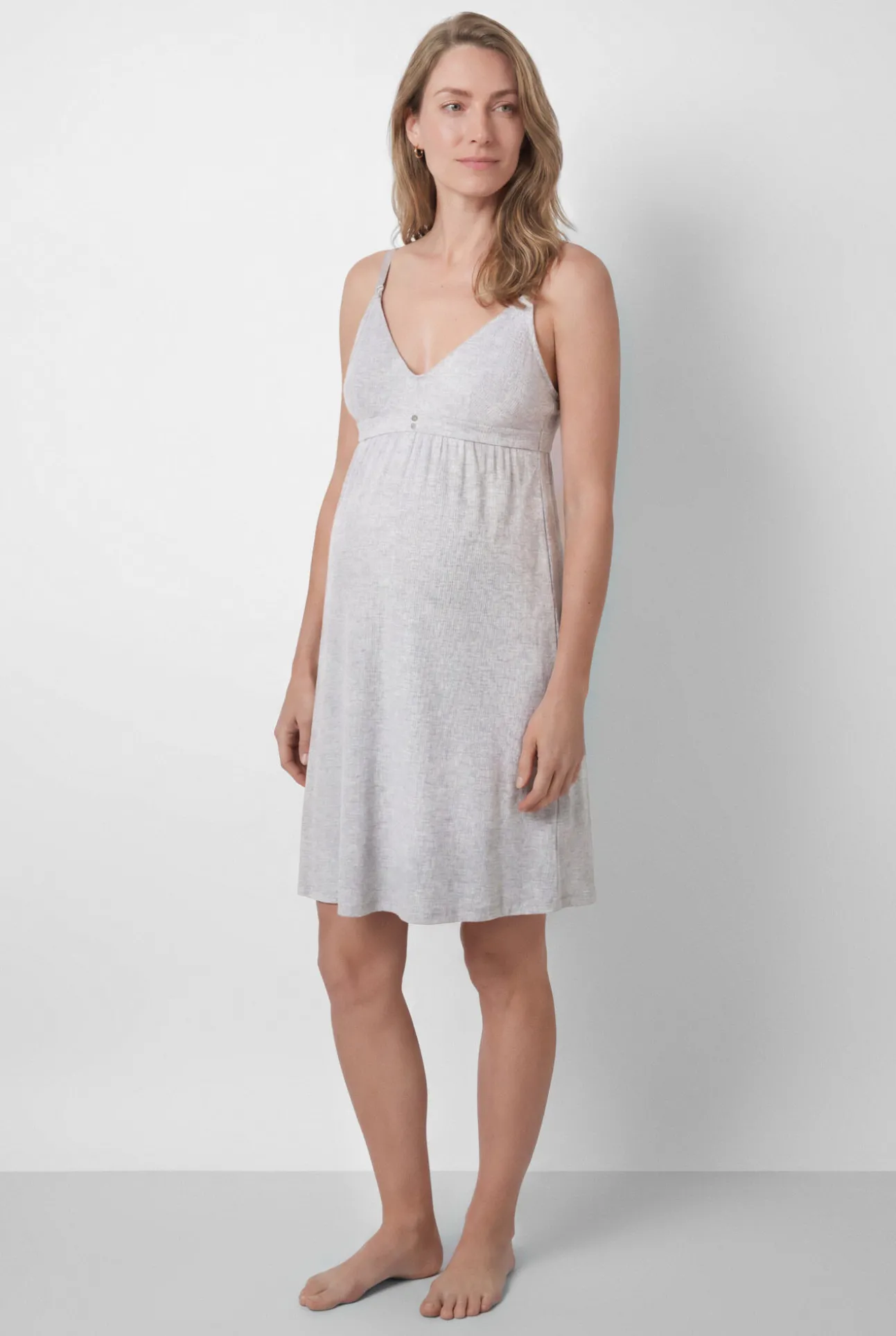 Camisa de dormir maternity de alças cinza