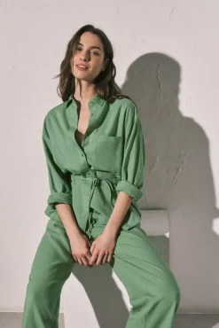 Camisa de manga comprida em linho verde
