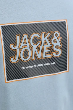 Camiseta básica com logo
