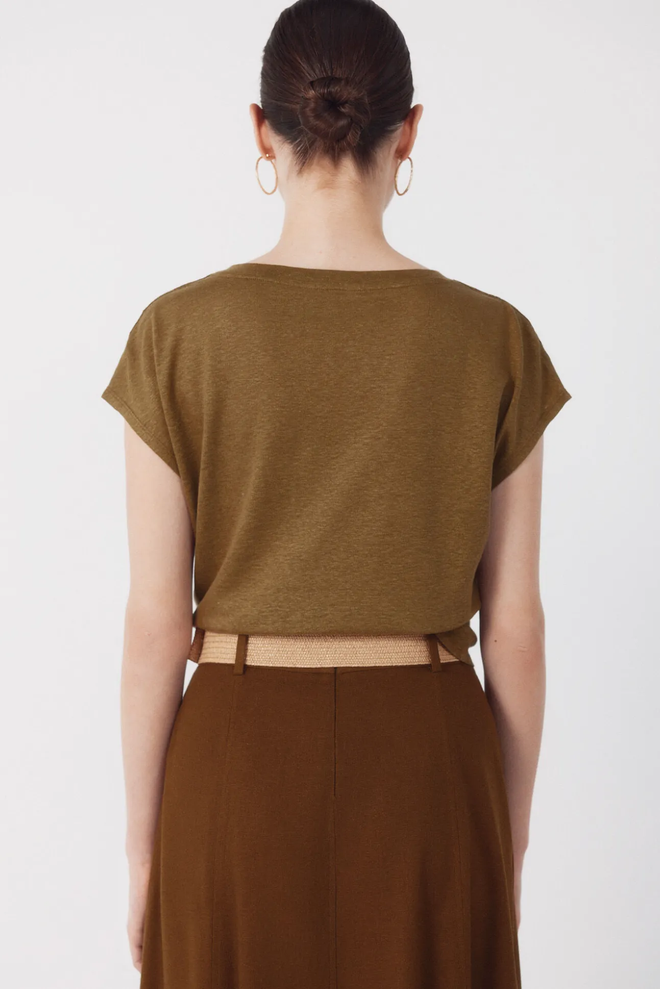 Camiseta de linho com decote em linho e lurex