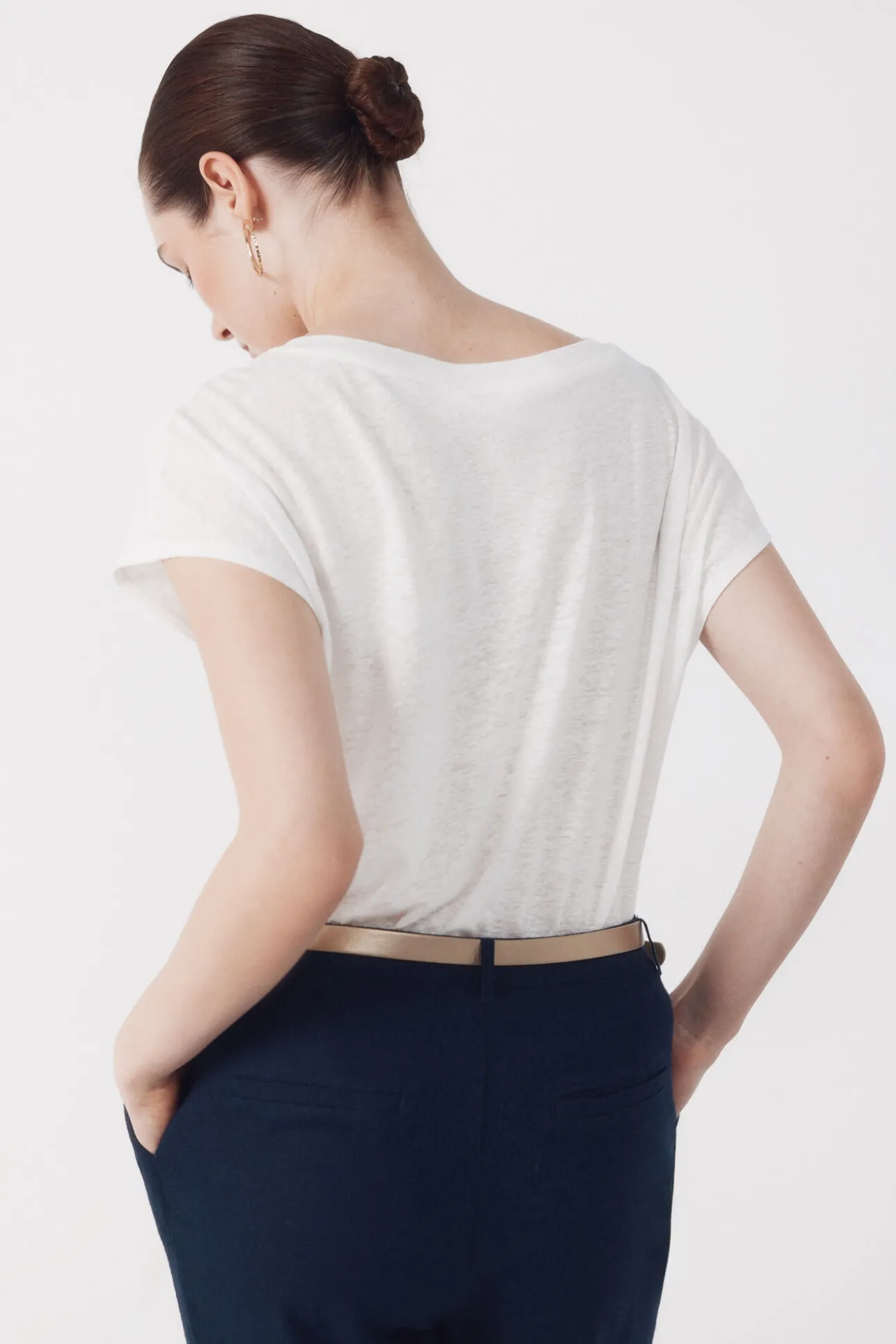 Camiseta de linho com decote em linho e lurex