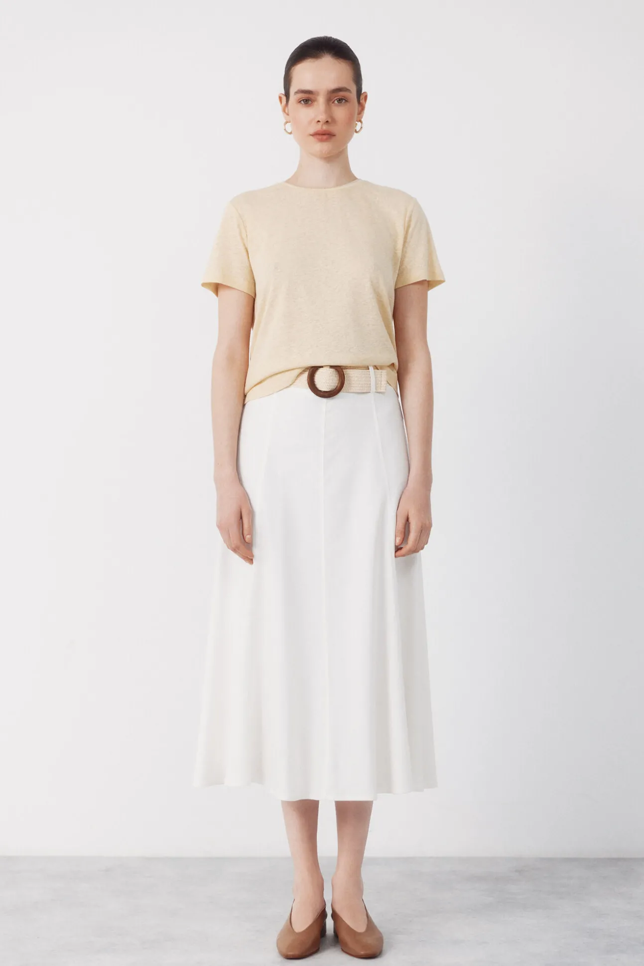 Camiseta de linho com decote em lurex