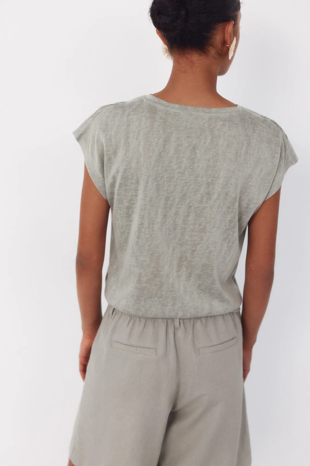 Camiseta patchwork com efeito linho