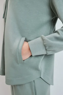 Casaco com capuz em viscose suave verde