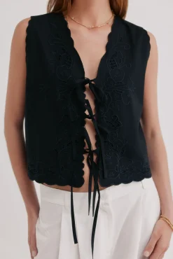 Cecilia. Blusa com laçada