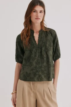 Celia. Blusa bordado floral