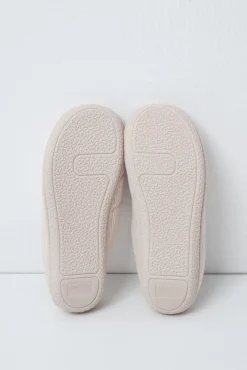 Chinelos de quarto com sola acolchoada bege