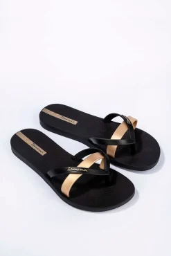 Chinelo tradicional com tira extra