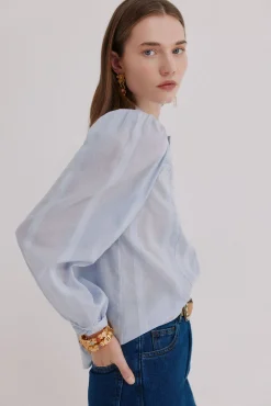 Clara. Blusa romântica