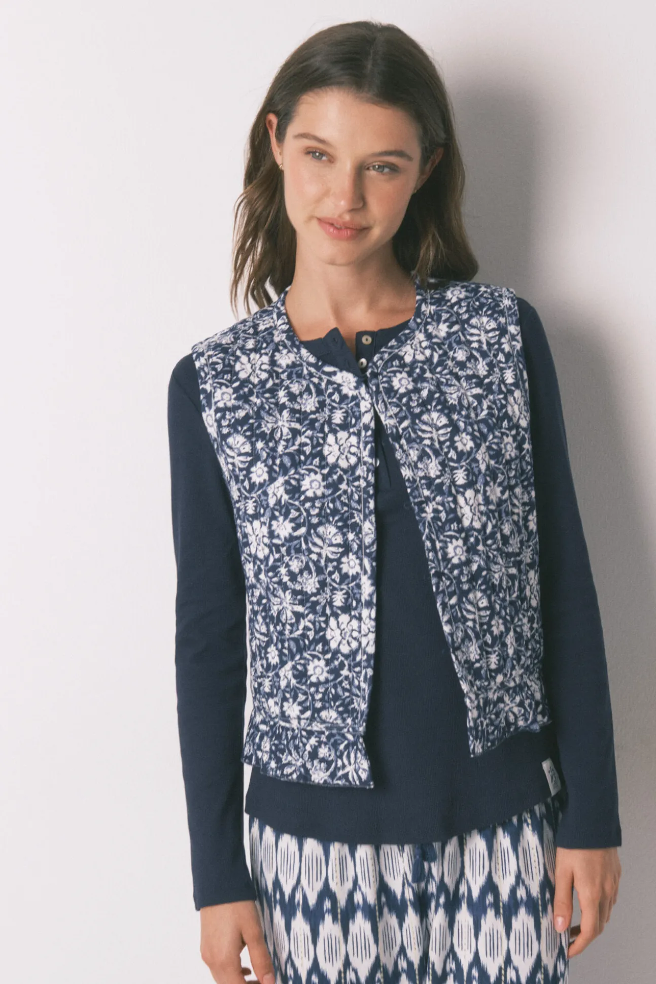 Colete acolchoado estampado boho