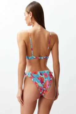 Conjunto de biquíni franzido floral