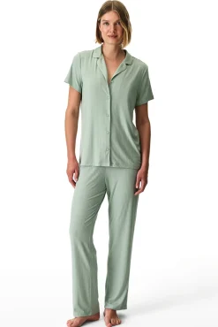 Conjunto de pijama canelado