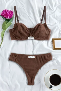 Conjunto de roupa interior canelado