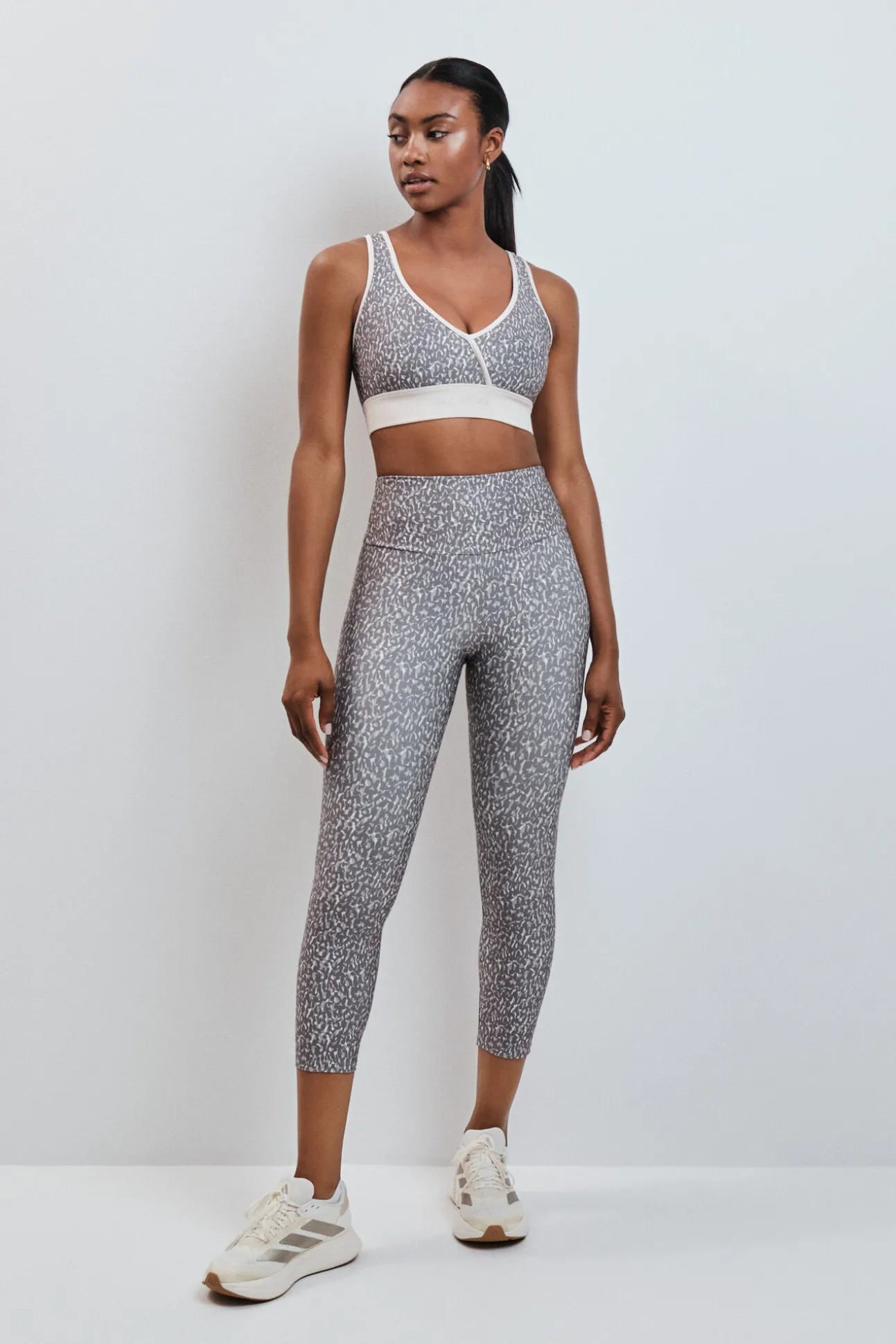 Conjunto de soutien e legging