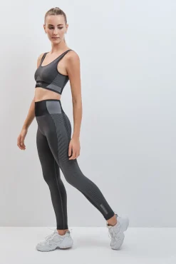 Conjunto de soutien e legging