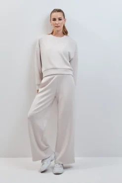 Conjunto de sweatshirt e calça