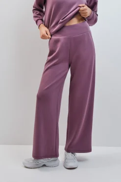 Conjunto de sweatshirt e calça
