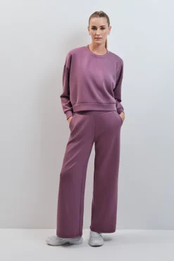Conjunto de sweatshirt e calça