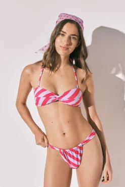 Conjunto de top e cueca