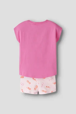 Conjunto de T-shirt e calções