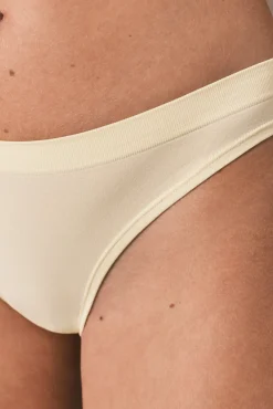 Cueca clássica em microfibra corte V amarela