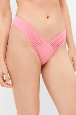 Cueca de biquíni brasileira corte em V