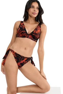 Cueca de biquíni brasileira com laços tropical