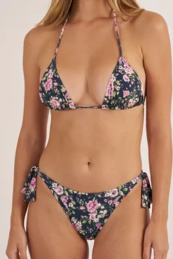 Cueca de biquíni brasileira de cintura baixa floral