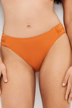 Cueca de biquíni clássica
