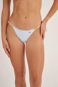 Cueca de biquíni clássica ajustável com renda