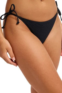 Cueca de biquíni em relevo com laços