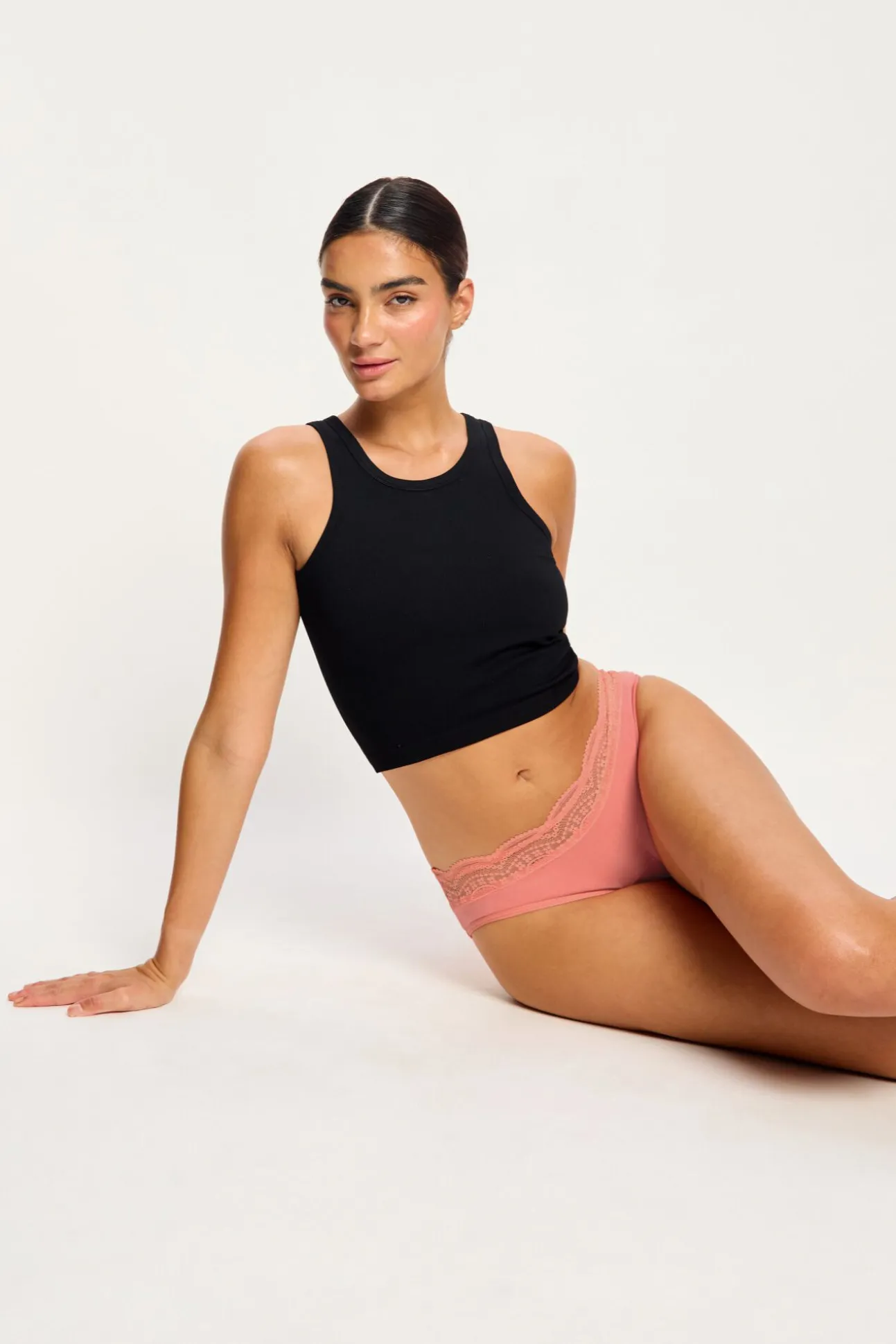 Cueca menstrual de renda cintura alta em bambu fluxo moderado coral