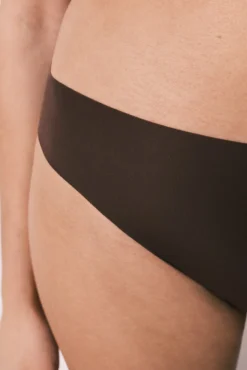 Cuecas clássicas sem costuras em microfibra granate