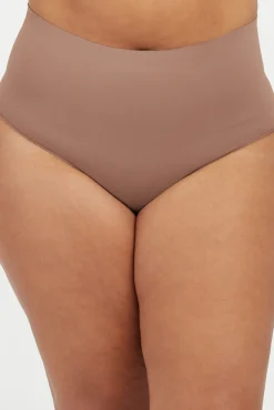 Cuecas modelantes de cintura alta nylon reciclado