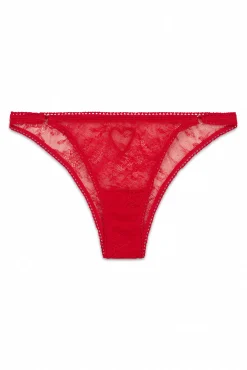 Cuequinha brasileira com tiras de renda vermelha