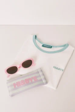 Óculos de sol com capa rosa