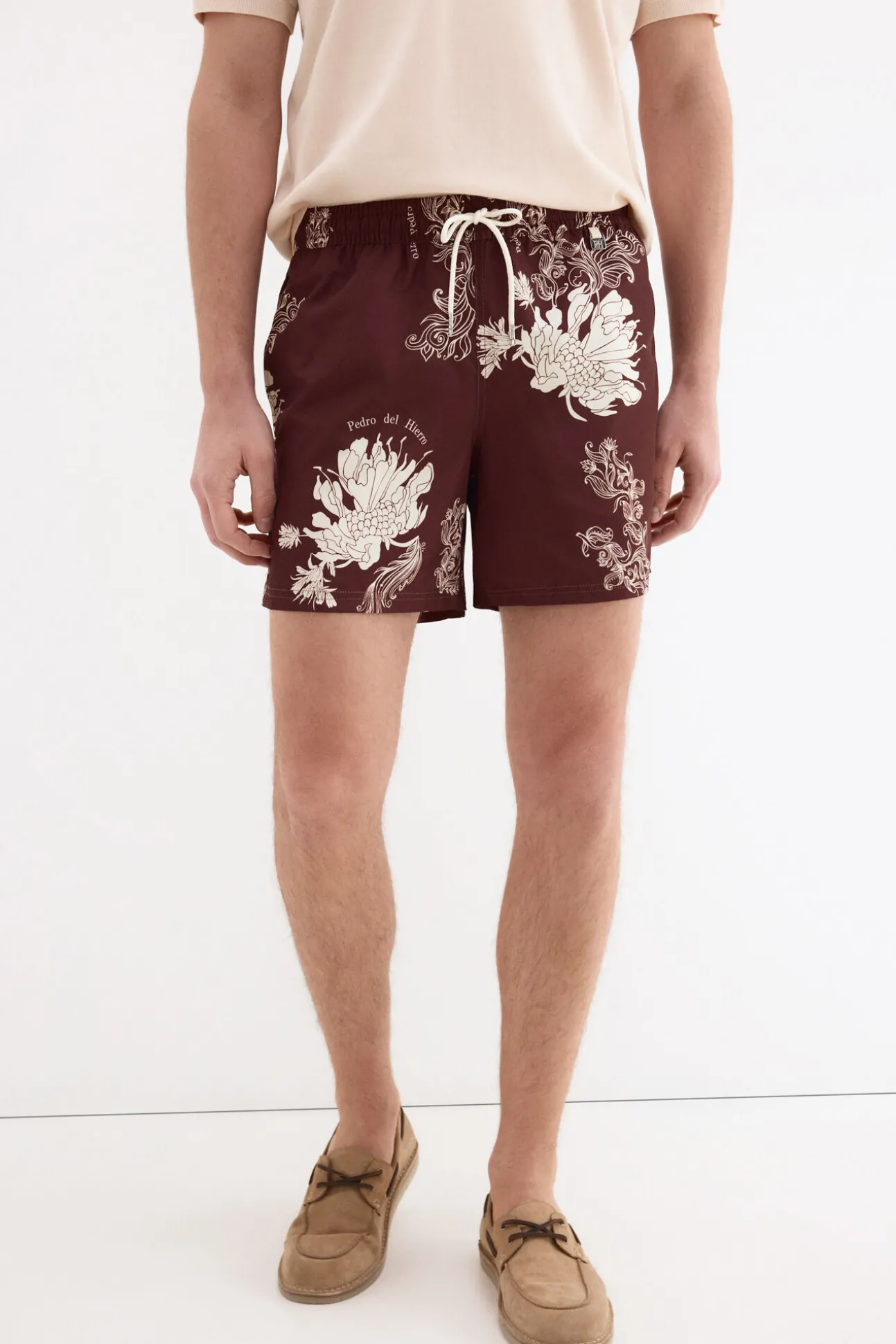 Fato de banho estampado de flores grandes