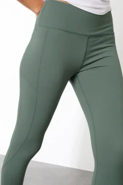Legging cintura alta y bolsillo lateral.